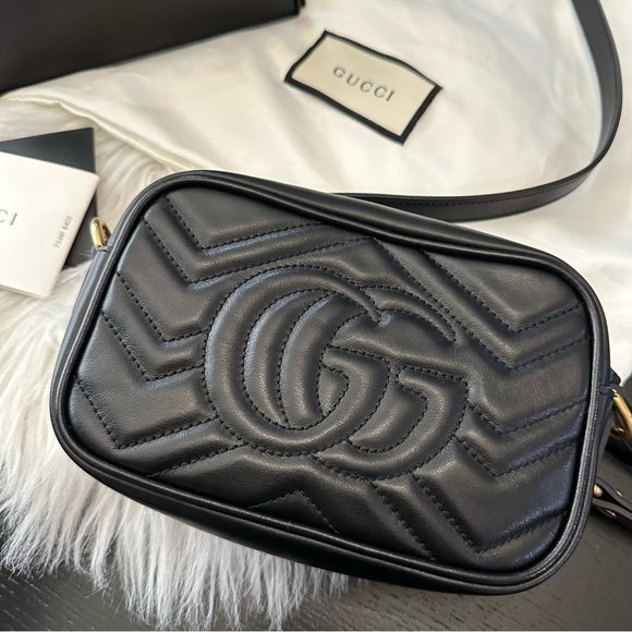 Gucci Marmont Mini Camera Crossbody - Picture 7 of 16